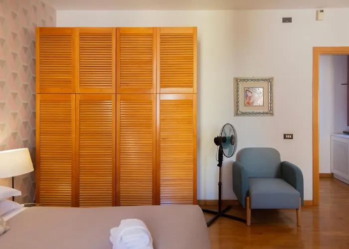 Via Delle Carrozze, Piazza Di Spagna Apartamento *